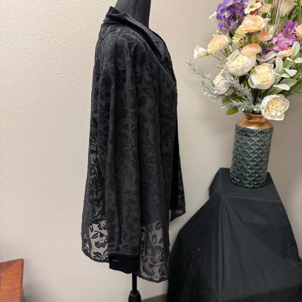 Truffles Black Velvet Collar Sheer Floral Burnout Blouse with Tank - Women’s Med - Picture 4 of 9